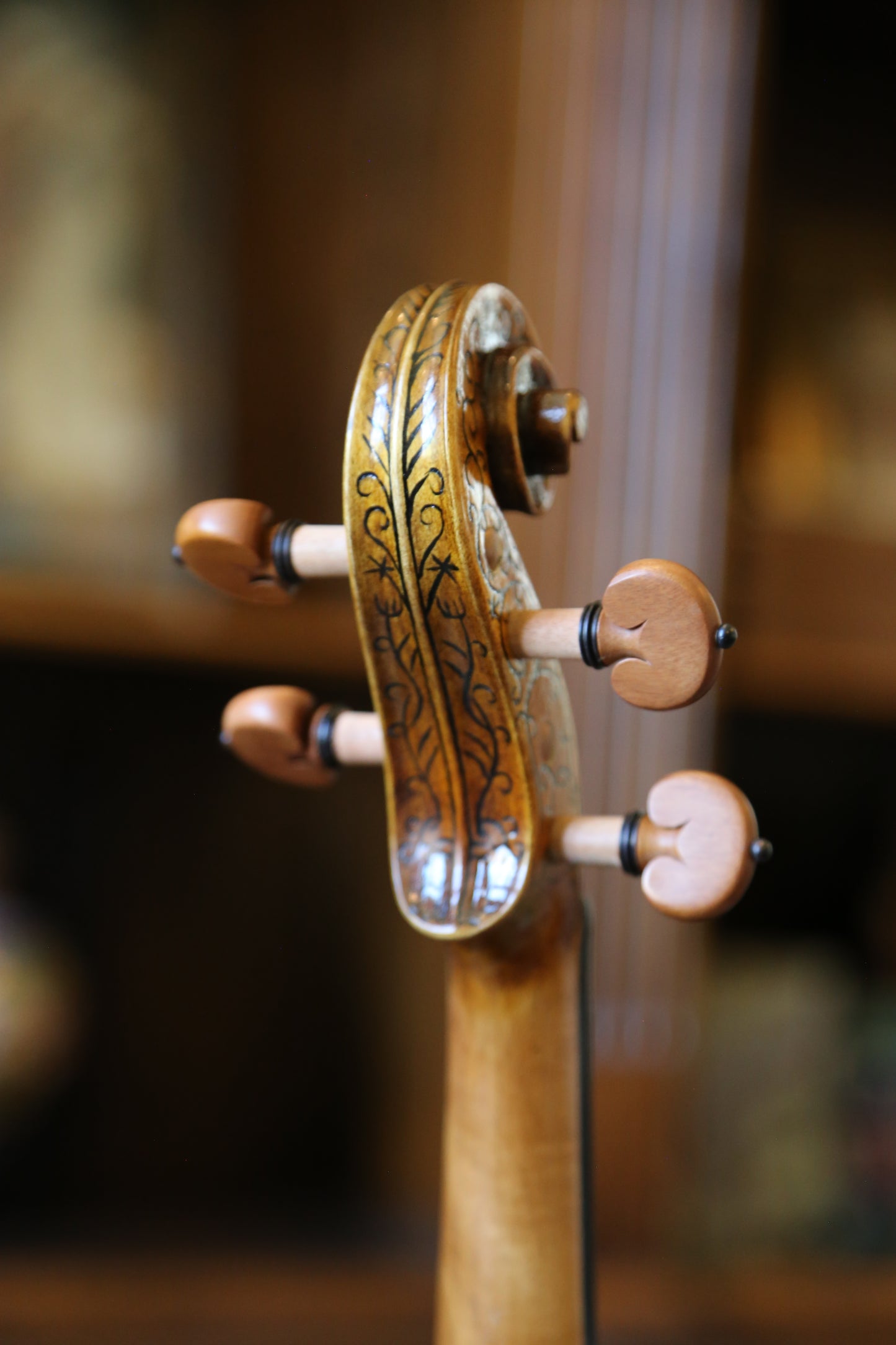 Flora International FP04 4/4 Violin Etched